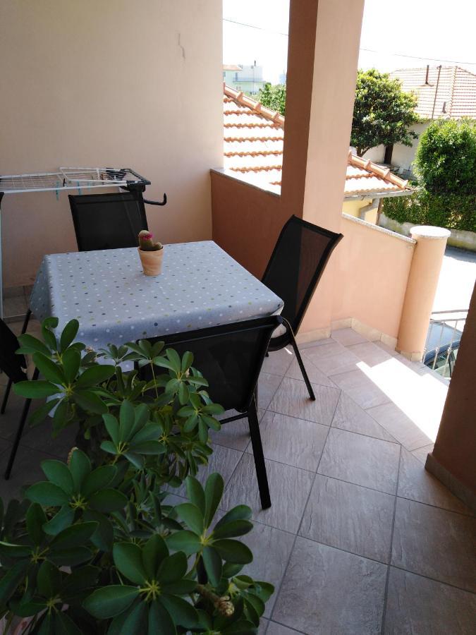 Apartments Ana Бибине Екстериор снимка