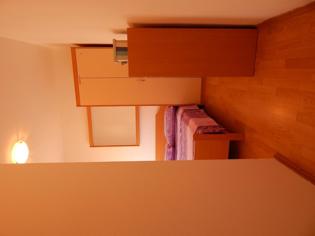 Apartments Ana Бибине Екстериор снимка