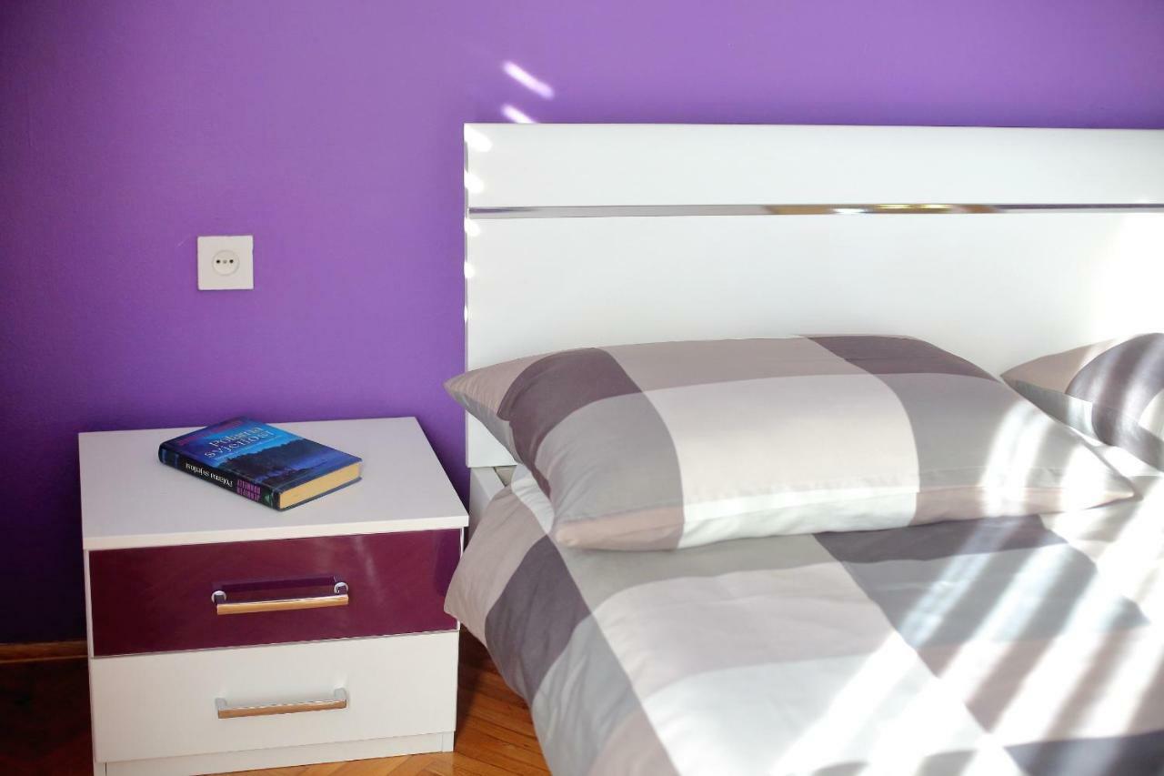 Apartments Ana Бибине Екстериор снимка