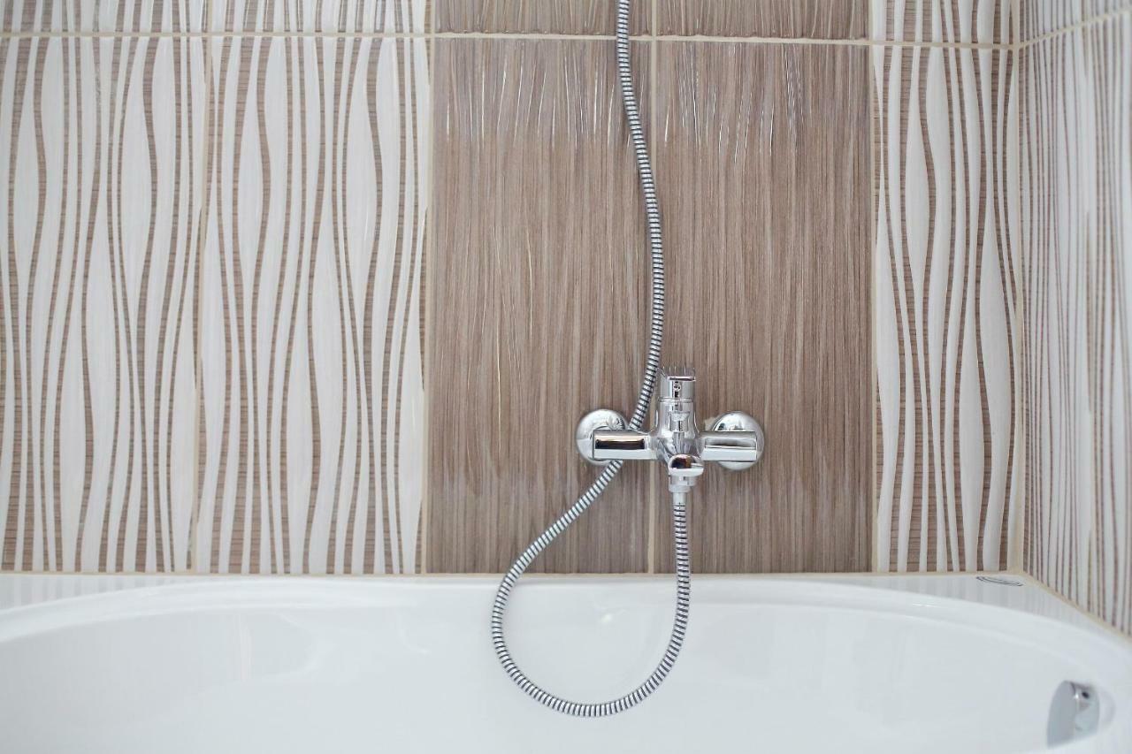 Apartments Ana Бибине Екстериор снимка