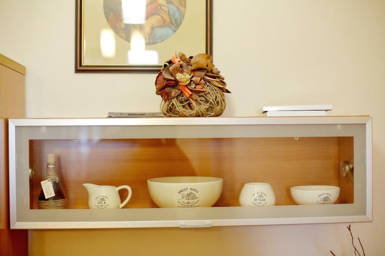 Apartments Ana Бибине Екстериор снимка